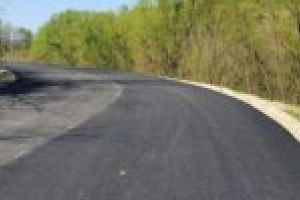 Peste 11 milioane de euro pentru modernizarea a 25 de kilometri de drum judeţean în Caraş-Severin. S-a dat startul lucrărilor!