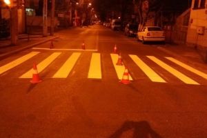 Primaria Constanta continua reabilitarea marcajelor transversale in zona trecerilor de pietoni 