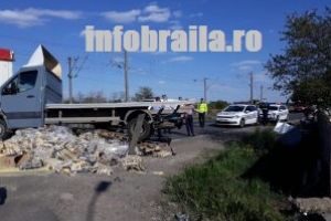 Acum, CARAMBOL la intrare in Baldovinesti / Unul dintre soferi, dus de urgenta la spital
