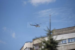 Amplă acţiune împotriva defrişărilor, cu elicopter, o armată de poliţişti şi ...