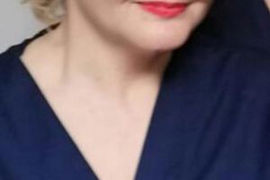 Asistentă din UPU, vindecată la Spitalul Suceava, de COVID-19, după 5 săptămâni grele de ...