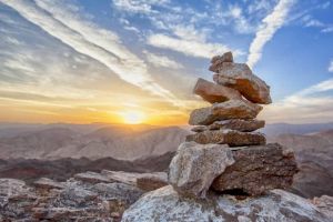 „Să fiţi stânci!” – cuvinte de întărire în necazuri ale Sfântului Porfirie ...