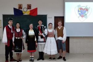 Oaspeţi din Bulgaria şi Cehia, la liceul din Vicovu de Sus, în cadrul unui proiect Erasmus +