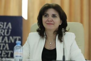 Examenele naţionale se vor desfăşura în luna iunie. ...