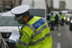 Încă un dosar penal întocmit de poliţişti, pentru o adeverinţă de angajator completată în fals