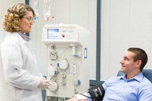 A început procesul de colectare a plasmei pentru tratarea pacienţilor diagnosticaţi cu COVID-19: În ce condiţii se va administra
