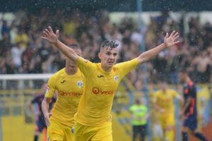 Bratu vrea în prima ligă, la prima naţională şi în Primera Divison