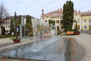 Primăria cumpără 20.000 de măşti pentru năsăudeni. Cine şi de când le va distribui