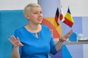 Dana Gîrbovan: „Cea mai importantă lecţie pe care epidemia de coronavirus ne-a dat-o fiecăruia este cea a valorii vieţii omeneşti”