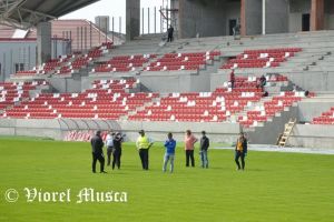 PROBLEME la Stadionul „Francisc Neuman”. Acestea au fost descoperite la recepţionarea gazonului