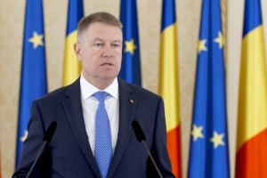 LIVE ACUM Iohannis: „Ne vom întâlni maxim 3 persoane. Nu vom ieşi la restaurant, la mall după 15 mai”