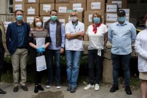 FOTO: Salvaţi Copiii a mobilizat fonduri pentru echiparea urgentă a Institutului de Urgenţă pentru Boli Cardiovasculare şi Transplant din Târgu Mureş