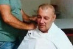 SURSE Guvernul plănuieşte să deschidă frizeriile, saloanele şi cabinetele stomatologice după 15 mai