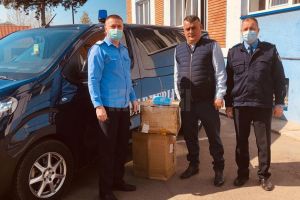 5.000 de măşti chirurgicale donate Jandarmeriei Suceava de Asociaţia Transportatorilor de ...