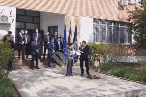 Sute de mii de măşti vor fi produse, zilnic, la Dragomireşti. Cât vor costa