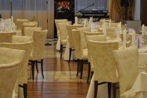 Hoteluri – da, restaurante – nu, vacanţe – nu se ştie / Măsură pentru plata salariilor / Măşti pentru elevi