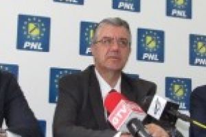 Din ciclul „măi animalelor politice”. Nicolae Giugea (PNL): ALDE Dolj e o râmă, nu organizaţie de partid!