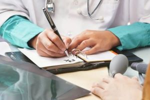 Un medic de familie din Alţâna, infectat cu coronavirus – Localnicii sunt îngrijoraţi