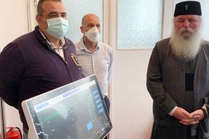 Donaţie de la Mitropolia Banatului pentru spitale din linia întâi în lupta cu COVID-19: aparate pentru monitorizarea funcţiilor vitale ale pacienţilor critici