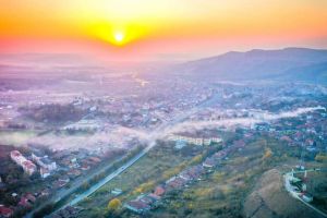 JOI: Acţiune de dezinfectare a străzilor din municipiul Blaj, cu un utilaj modern, de ultimă generaţie al firmei Polaris