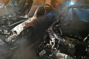 Arestprelungit pentru bărbatul din Alba care a comandat incendierea a şase autoturisme şi a persoanei care a dus la îndeplinire ”misiunea”. Decizie a Judecătoriei Alba Iulia
