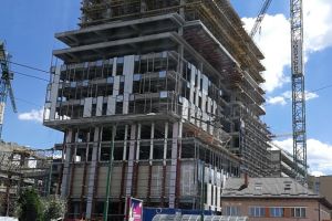 COVID-ul a ajuns şi la mall, în Centrul Civic