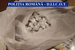 VIDEO Traficant de droguri urmărit şi prins de poliţişti la Braşov
