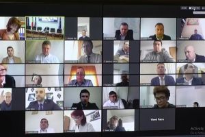 Consilierii liberali contestă modul în care CJ cheltuie fondurile destinate unor lucrări de reabilitare a infrastructurii distruse de calamităţi