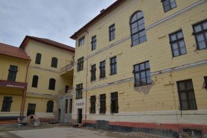 FOTO Lucrările la Colegiul Naţional ,,Unirea” se vor încheia până la începerea noului an şcolar