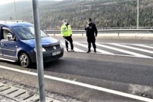 VIDEO – MAI: Circa 36.000 de poliţişti, jandarmi, pompieri vor acţiona zilnic pentru descurajarea deplasărilor nejustificate