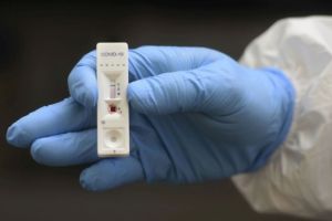 Bilanţul deceselor din România provocate de coronavirus ajunge la 717