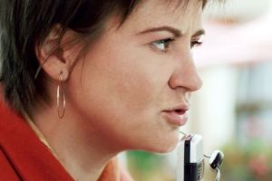 Toţi sunt foarte buni până ajungi să îi vezi online