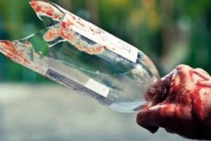Șocant! Un bărbat a scos ochii fostei soţii cu un ciob de sticlă, din gelozie