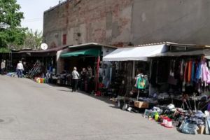 1 MAI GURĂ CASCĂ DECÂT ALTUL