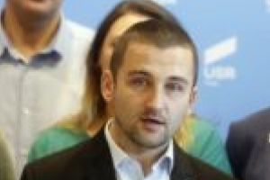 VIDEO. Preşedintele USR Timiş: „Purtarea măştii nu ne face mai puţin bărbaţi”