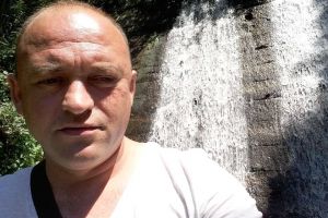 Tragedie la Budureasa: Un orădean a murit din cauza unei înţepături de albină