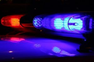 Băiat de 16 ani, la volan: a distrus două podeţe, doi stâlpi şi două porţi
