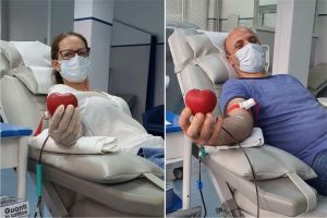 Se recoltează plasmă cu anticorpi în Bihor: Doi bihoreni care s-au vindecat de COVID-19 au donat sânge pentru a ajuta bolnavii în stare critică (FOTO)