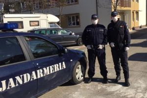 JANDARMII AU ÎMPĂRŢIT AMENZI ÎN TURCEŞTI