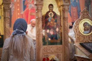 Mironosiţele de odinioară şi femeile de acum, următoare Domnului