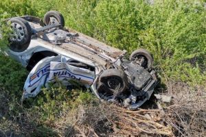Accident feroviar. Masina de politie locala, lovita de tren. Multiple victime, dintre care una a murit (galerie foto)   