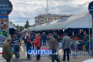 FOTO: Piaţa Moldovei, pandemia de coronavirus şi distanţarea socială