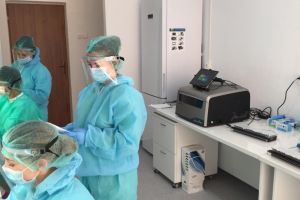 Nu se fac teste de COVID-19 la cerere şi fără acordul persoanelor. Peste 500 de persoane testate în Alba prin metoda pooling. Precizări ale DSP Alba