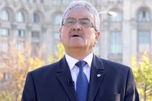 FSLI: „Cerem Preşedintelui României să promulge legea prin care cadrele didactice pot fi ajutate să desfăşoare lecţii on-line în condiţii optime!”