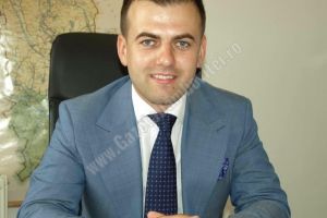 RĂZVAD: Primăria va achiziţiona tablete pentru copiii fără posibilităţi materiale şi va distribui gratuit măşti medicale