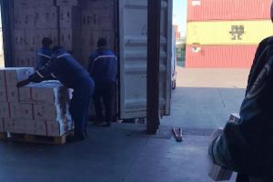  Control in portul Constanta Sud Agigea. Ce au descoperit oamenii legii in urma controlului unui container (galerie foto)  