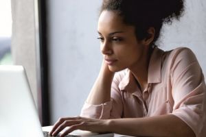 250.000 de elevi dn România nu pot învăţa online