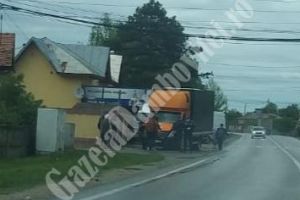 Persoană rănită într-un accident pe DN 72, la Picior de Munte