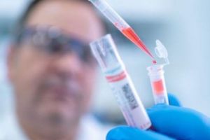 STUDIU COVID-19. O persoană infectată din cinci nu prezintă simptome