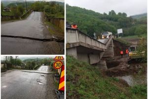 S-a prăbuşit podul de legătură dintre DN1 şi Valea Drăganului (FOTO)